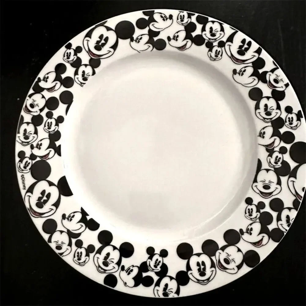 Disney Mickey Mouse Round Dinner Plate 10.5